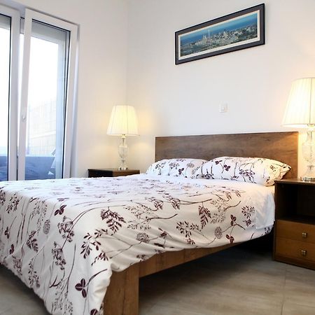 Charming San Simon Beach Apartment Jn Izola Exterior foto