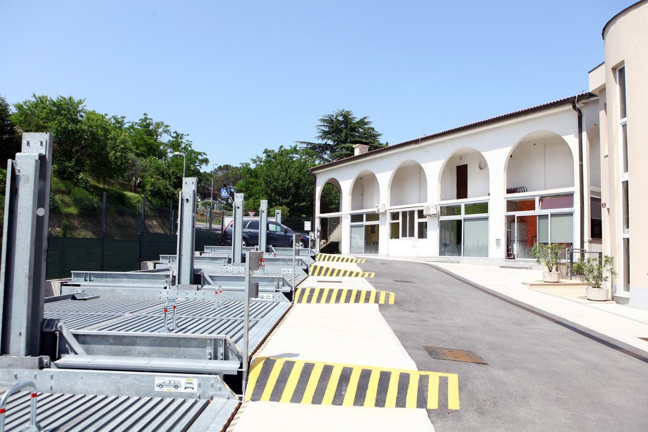Charming San Simon Beach Apartment Jn Izola Exterior foto