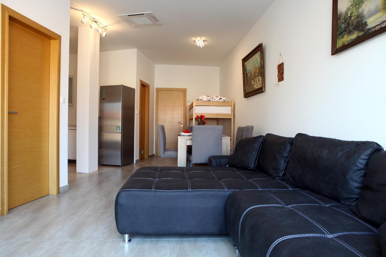 Charming San Simon Beach Apartment Jn Izola Exterior foto